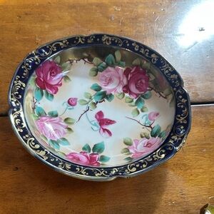 Floral Decorative Plate with Gold Accents